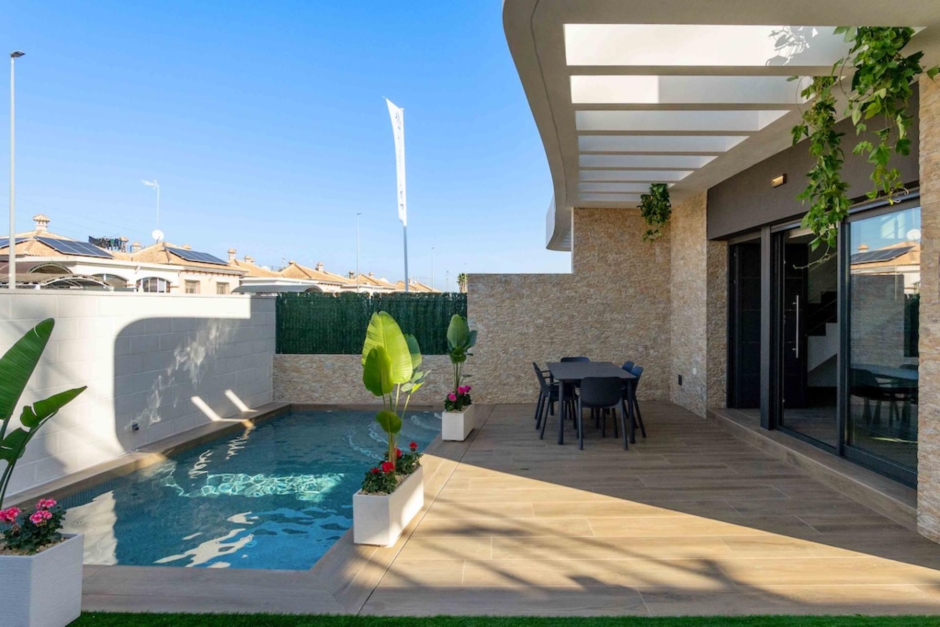 3 !bedroom Reihenhäuser ! EN Los Montesinos in Medvilla Spanje