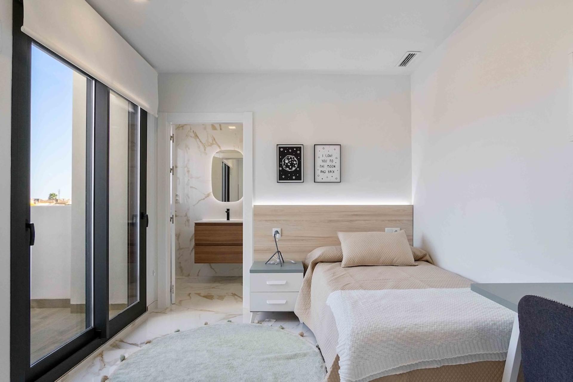 3 !bedroom Reihenhäuser ! EN Los Montesinos in Medvilla Spanje