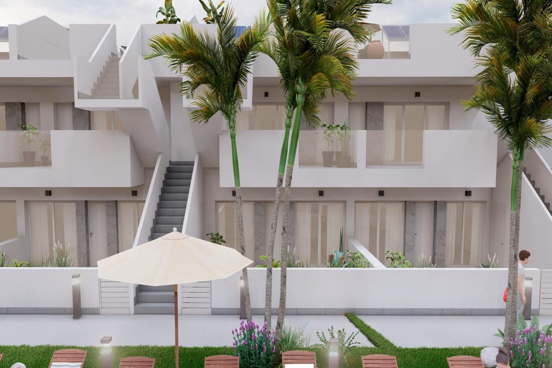 2 !bedroom Wohnung mit Dachterrasse ! EN Roldán in Medvilla Spanje