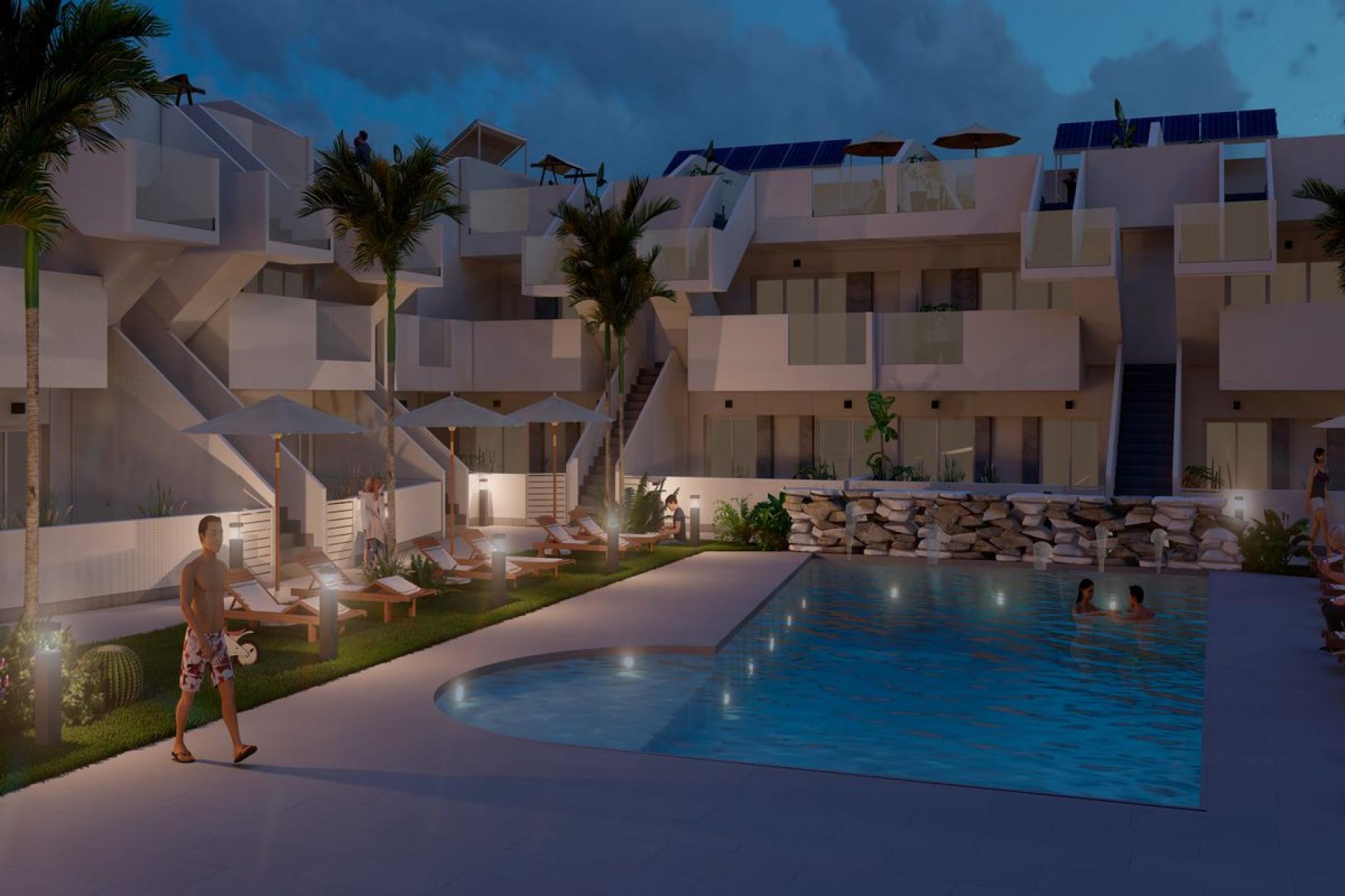2 !bedroom Wohnung mit Dachterrasse ! EN Roldán in Medvilla Spanje