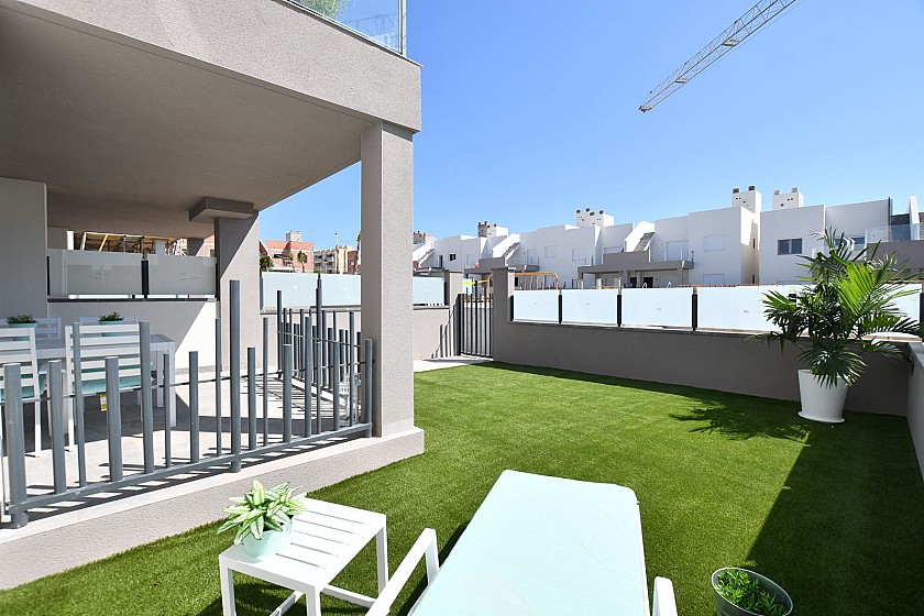 2 slaapkamer Appartement met tuin in San Miguel de Salinas