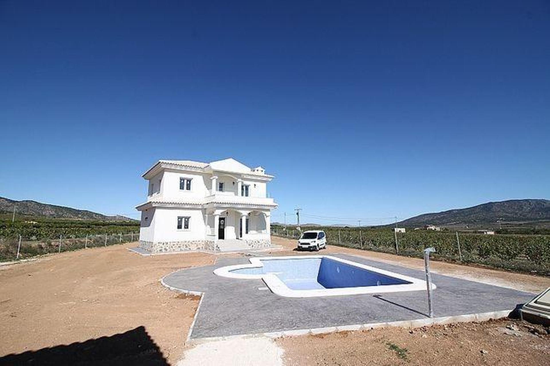 Luxuriöse Neubauvillen mit Pool inkl. Grundstücke, Lizenzen Alicante, Pinoso in Medvilla Spanje