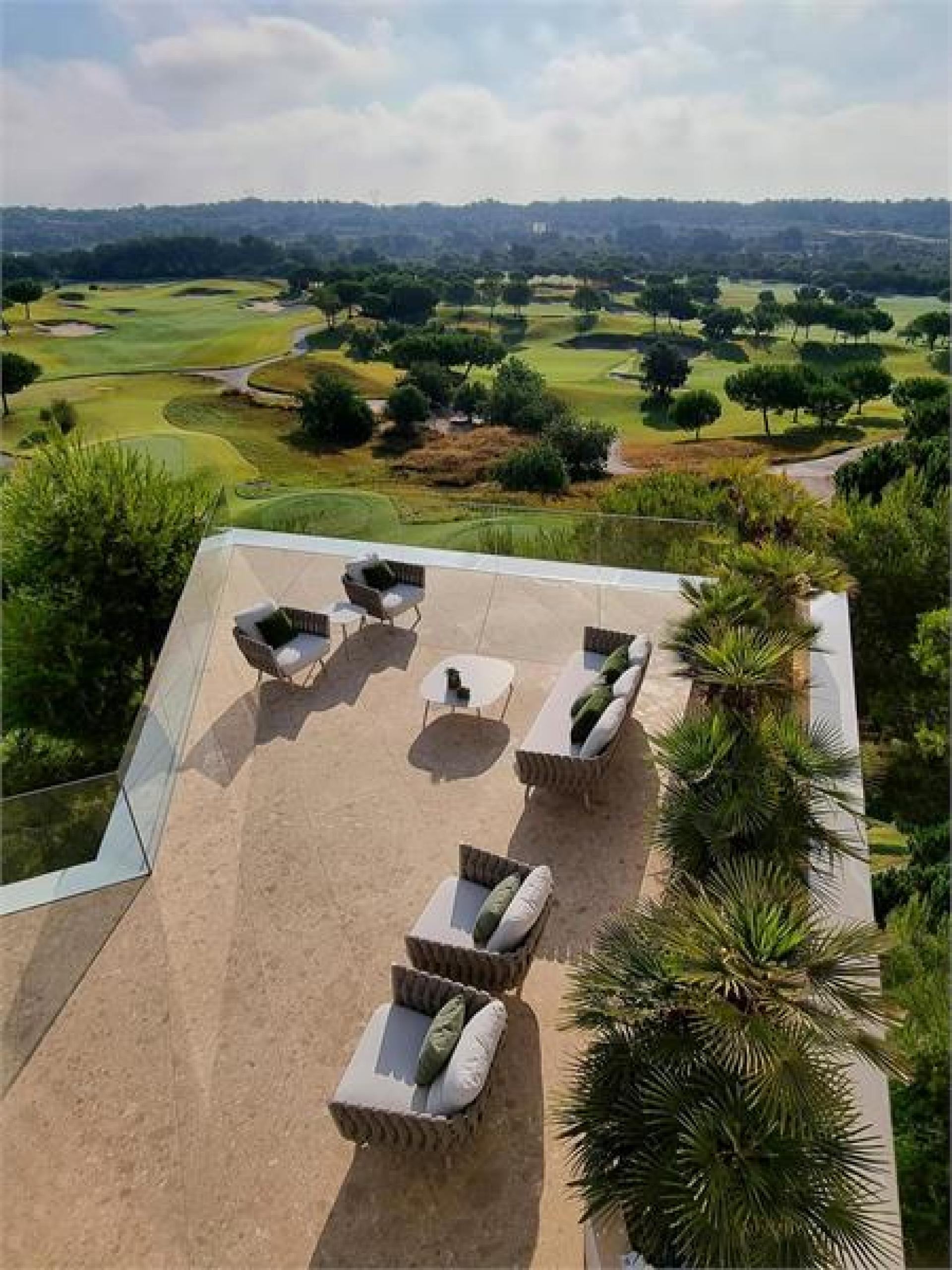 Morgenbrise, Armani Designer Villa am Las Colinas Golf in Medvilla Spanje