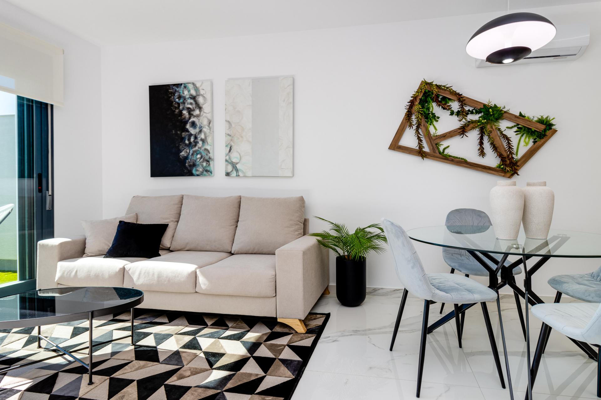 Wohnungen zum Verkauf neue Phase Oasis Beach XV in Medvilla Spanje
