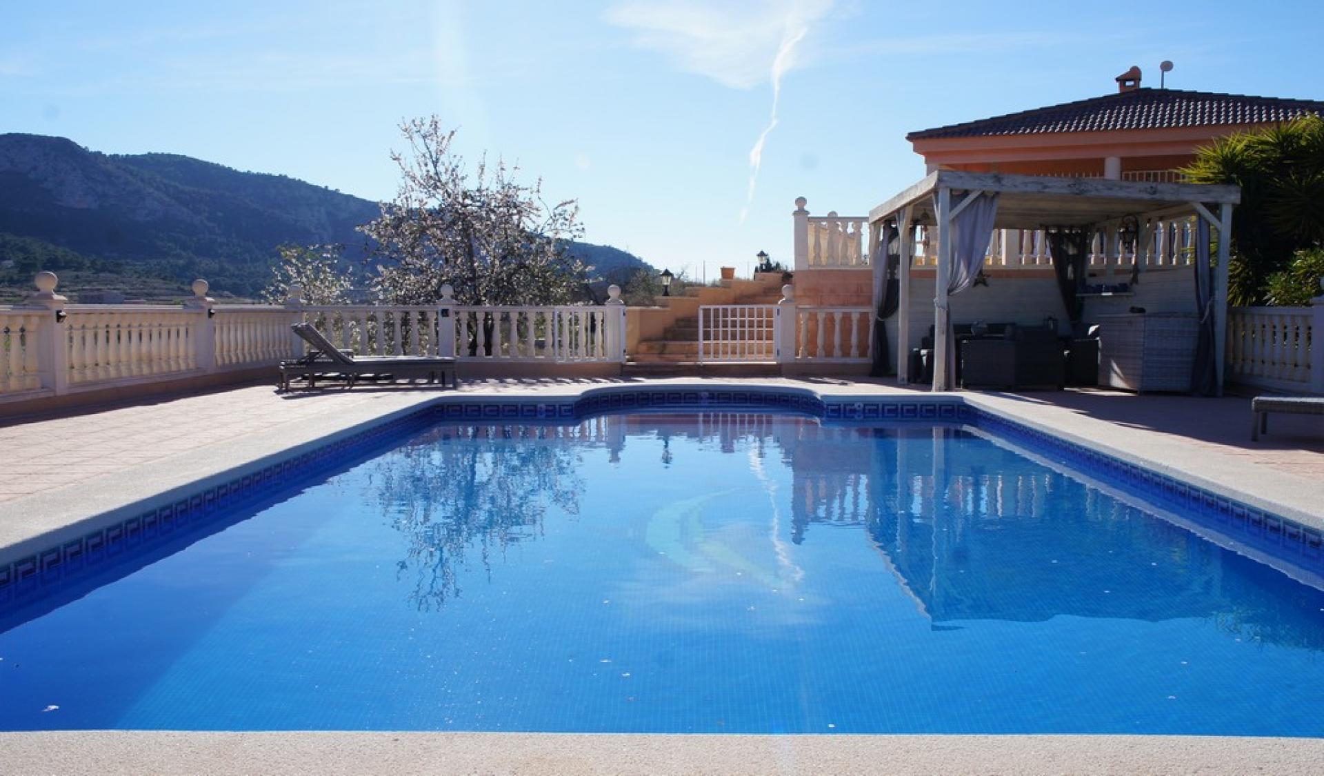 Schöne Villa mit privatem Pool in La Romana in Medvilla Spanje
