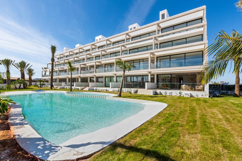 2 Schlafzimmer Apartment mit Terrasse In Mar de Cristal in Medvilla Spanje