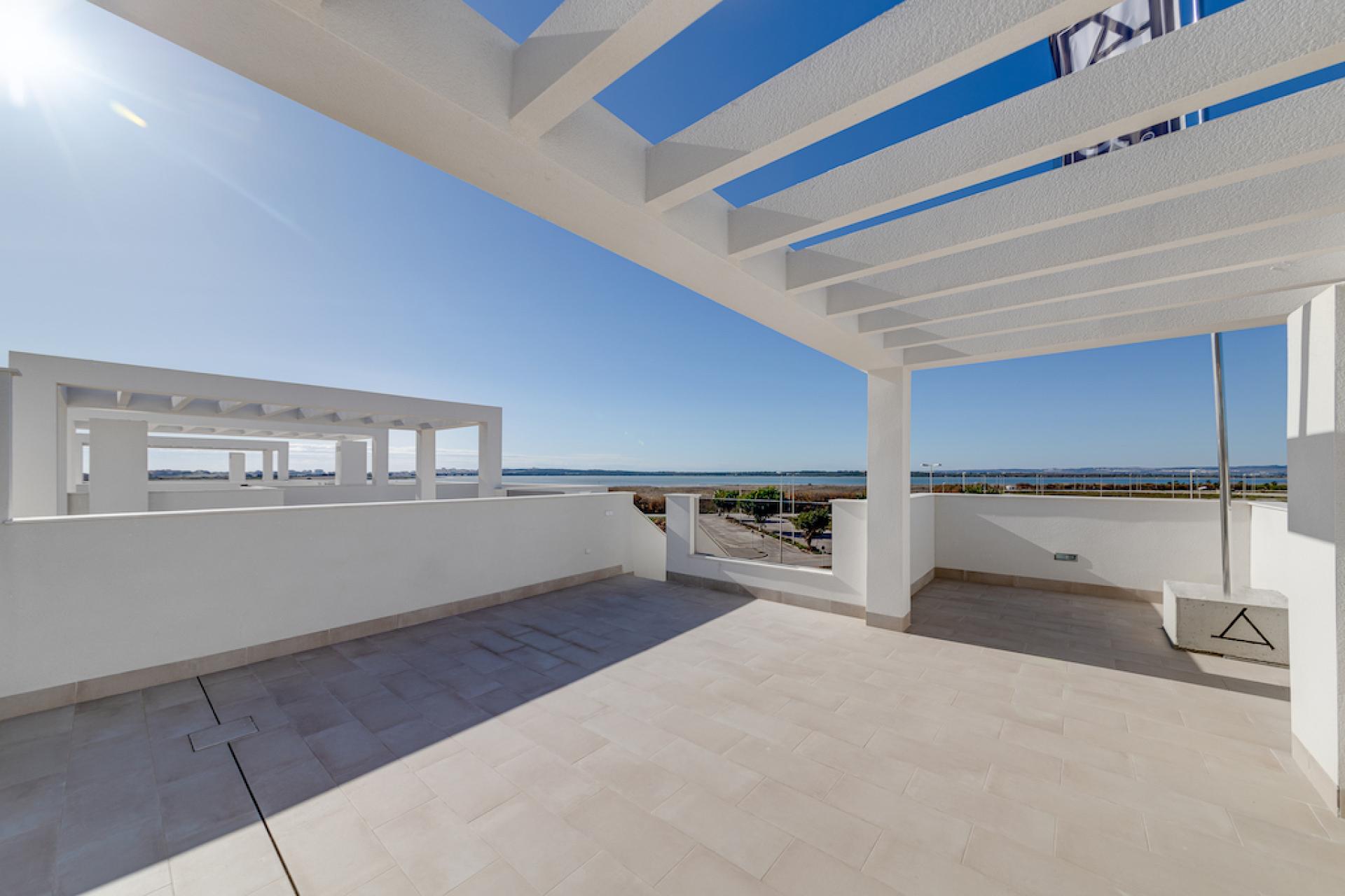 2 Schlafzimmer Wohnung mit Dachterrasse In El Raso - Neubau in Medvilla Spanje
