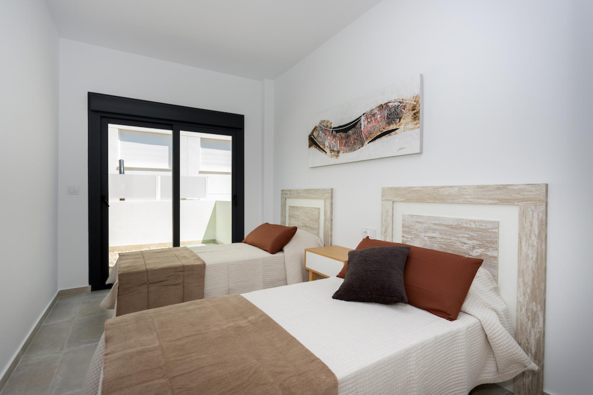 3 Schlafzimmer Reihenhäuser In Daya Nueva - Neubau in Medvilla Spanje